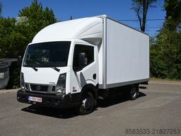 Nissan NT400