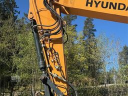 Hyundai HX235 LCR Excavator with tilt and 3 buckets