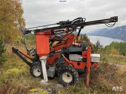 Tamrock Commando 300