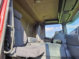 SCANIA P270 LIFT HARD WOOD FLOOR