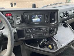 Scania R410 NGS Spoilers,skirts,gardner denver fluid c...