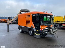 Ravo 580 Euro 6 with 3-rd brush