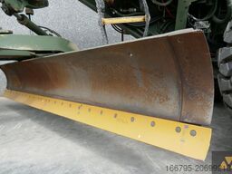 Caterpillar 130G Ex-army