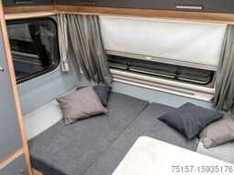 NIEWIADOW Wohnwagen Camping GFK Aufbau 850kg GG 100mk/h