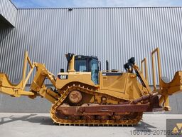 Caterpillar D8T Pipe carrier