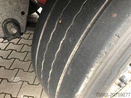 Schmitz Cargobull SCB S3B / Box Trailer / Loadlift 2000 kg / APK ...