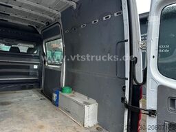 MERCEDES-BENZ Sprinter 319 CDI Kastenwagen