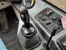 LIEBHERR L506C Schaufel/Palettengabel