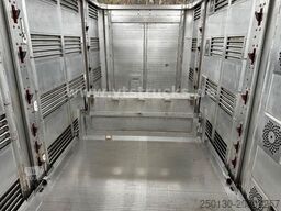 MENKE-JANZEN 4.Stock Viehanhänger Hubdach, Tränke