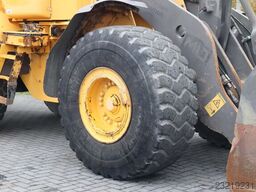 Volvo L110E QUICK COUPLER | BUCKET | 3RD FUNCTION | A...
