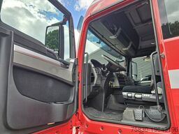 MAN TGX 37.480 8x2-6 / HMF 85 t/m CRANE / KRAN