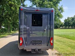 Renault Master STX 5 pers pro-safety paardenwagen, DEMO