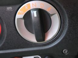 DAF CF 65 220 + lift + euro 5