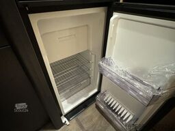 SUNLIGHT Cliff 590 4x4 Green Trek, Delta,Navi,AHK,AKTION