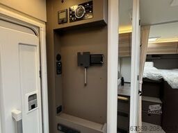 BÜRSTNER B 66 TD 690, Autom,Sat,Navi,RFK,Lithium,AKTION