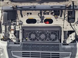 Volvo FH 13.460 Globettrotter 4x2 - I parkcool - 2x t...