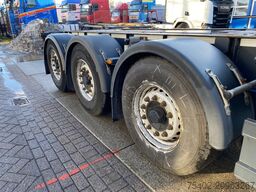 Renders Euro 800 3DFCST 45FT / 1x Lift Axle / 2x Extend...