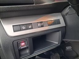Peugeot Expert L2 BHDi 145 EAT8 +AHK+Kamera+Holzboden+