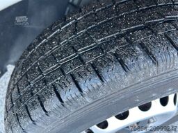 Hueber Nutzfahrzeuge GmbH Hueber Nutzfahrzeuge GmbH Hueber Nutzfahrzeuge GmbH