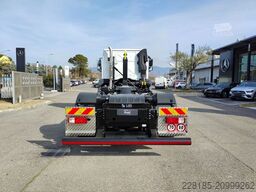 FORD TRUCKS 1833 DC CARRO 4X2 4250 6,9 Lit.