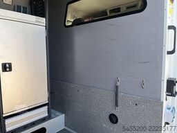 VW Crafter 35 2.0 TDI L3H3/L2H2 Werkplaatsinrichti...