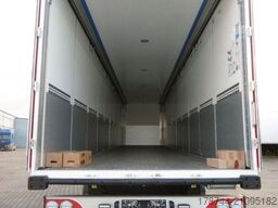  Ekeri 3-Achs-Kofferfaltwandauflieger EXIII