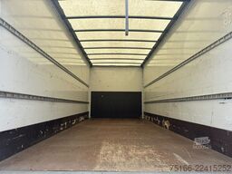 MERCEDES-BENZ ATEGO 816 Koffer 6,10 m LBW 1 to. *3 Sitze
