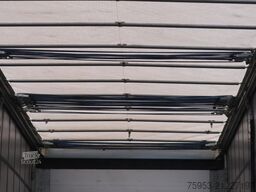 Schmitz Cargobull SCS 24 Palettenkasten Lenkachse Staplerhalterung