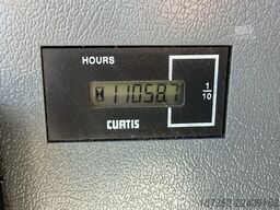Hyundai HX330