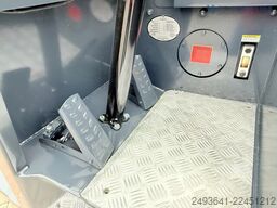Combilift CB3000 / TRIPLEX 4900MM / FREE LIFT
