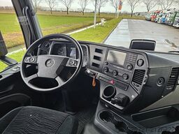 MERCEDES-BENZ ANTOS 1824