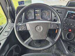 MERCEDES-BENZ ANTOS 1824