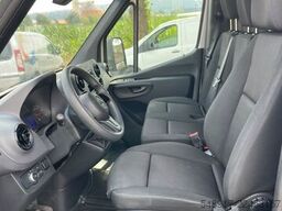 Mercedes-Benz Sprinter 317