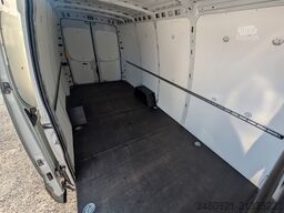 IVECO DAILY 35S18V L4H2 3.0 L Kamera Apple CarPlay AHK