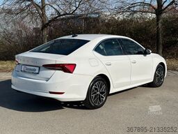 SKODA 1.5TSi Style V.Cockpit NAVI MA PDC/H LM17