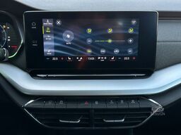 SKODA 1.5TSi Style V.Cockpit NAVI MA PDC/H LM17
