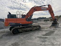 Doosan DX300 LC-5 excavator with digging bucket