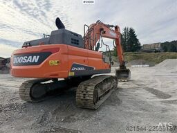 Doosan DX300 LC-5 excavator with digging bucket