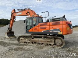 Doosan DX300 LC-5 excavator with digging bucket