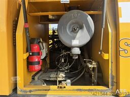 Volvo EC210LC Excavator w/ Grading Bucket WATCH VIDEO