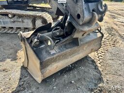Volvo EC210LC Excavator w/ Grading Bucket WATCH VIDEO