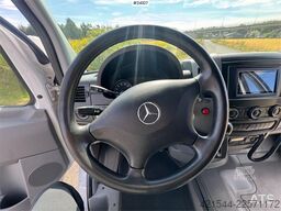 Mercedes-Benz Sprinter 516 Minibus – 16+1 Seats