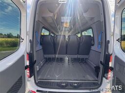 Mercedes-Benz Sprinter 516 Minibus – 16+1 Seats