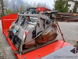 Valtra mit FAE S394 mit MTM