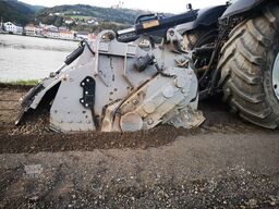 Valtra mit FAE S394 mit MTM