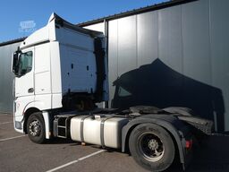 Mercedes-Benz Actros 1942 tractor unit