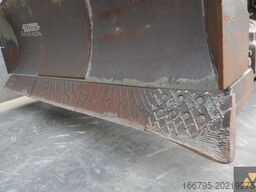 Caterpillar D7G Ex-army