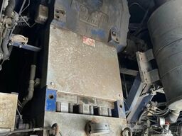 Scania P94-300 (LOW KM) + Uraca RS 725D + 1200 Plunger...