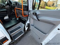 MERCEDES-BENZ Sprinter 314 BlueTEC 9Sitze Motor baut Druck auf