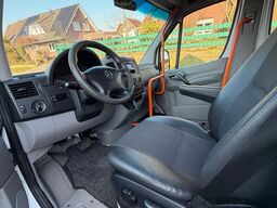 MERCEDES-BENZ Sprinter 314 BlueTEC 9Sitze Motor baut Druck auf